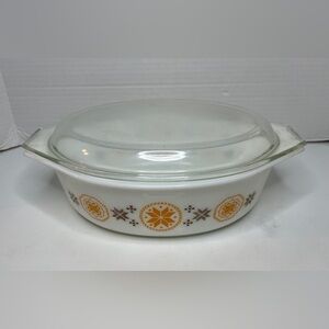 Pyrex 045 2.5 Qt Town & Country Oval Casserole Dish with Lid Mint Condition